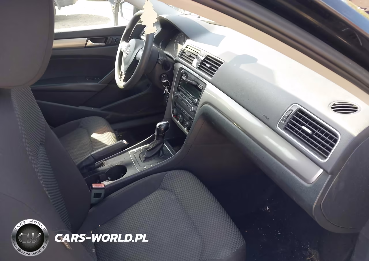 2014 Volkswagen Passat 1.8T S VIN:1VWAT7A37EC116408 - 5
