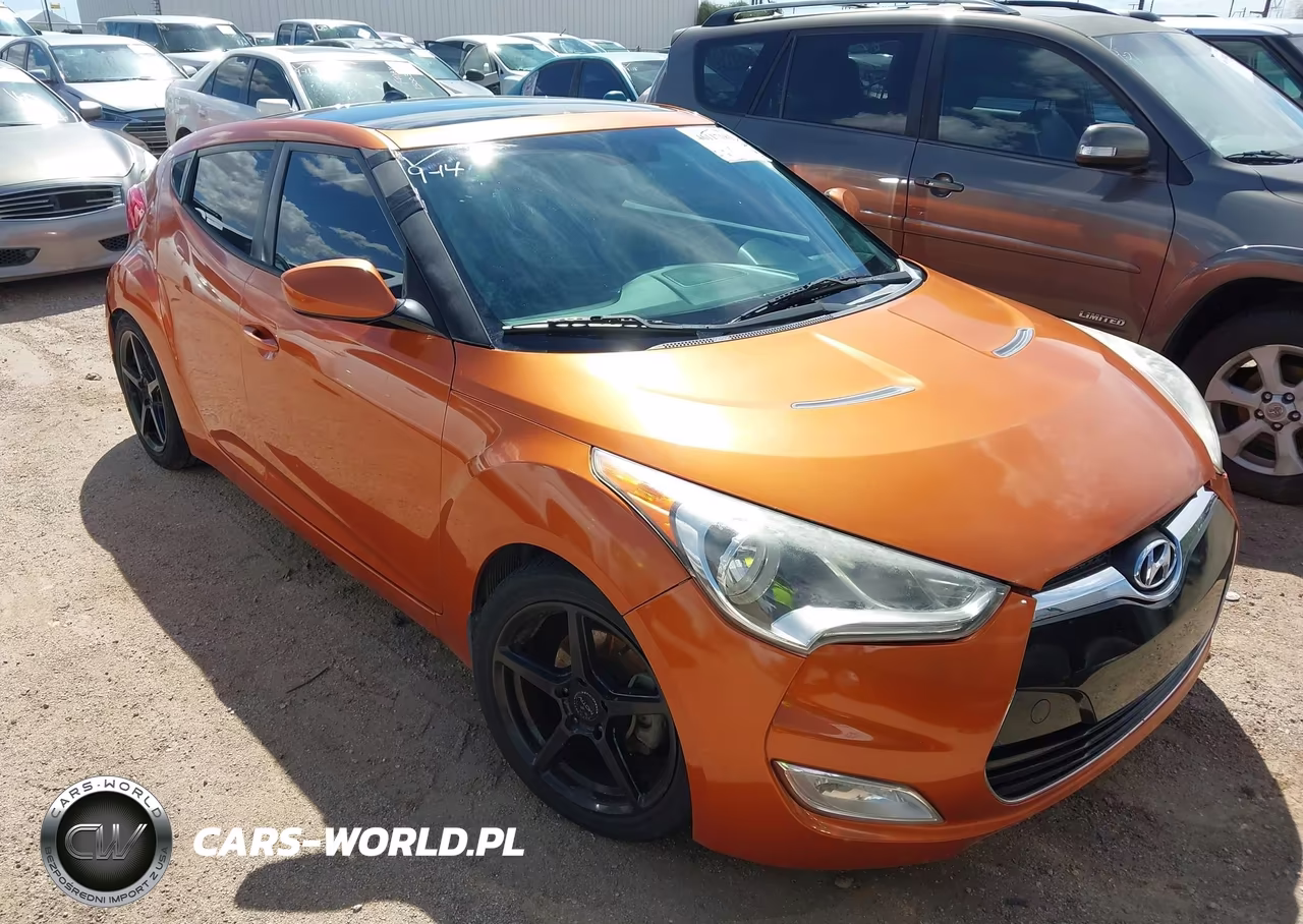 2013 Hyundai Veloster Base W-Black VIN:KMHTC6AD5DU102414 - 6
