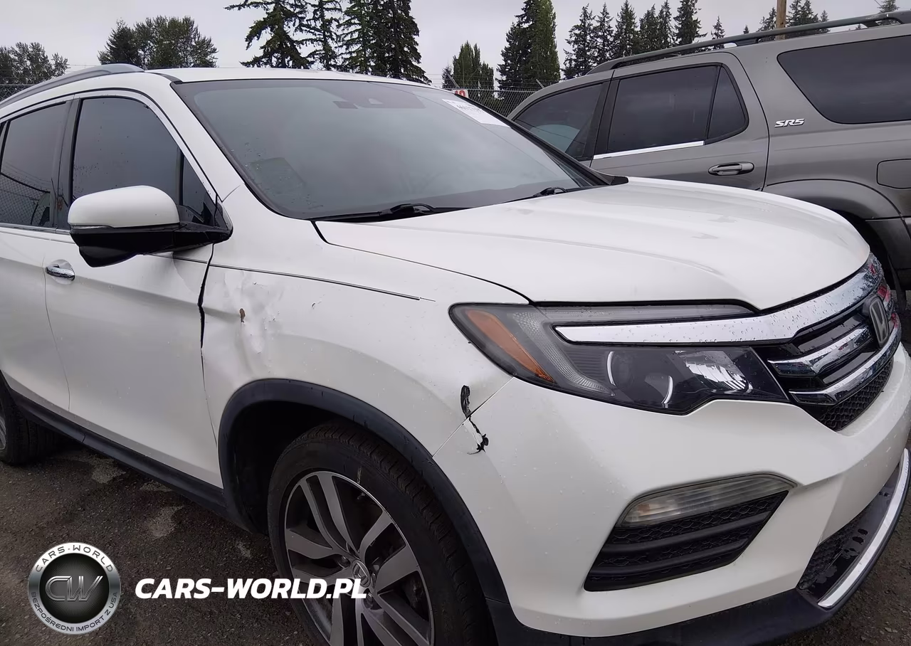 2016 Honda Pilot Touring VIN:5FNYF5H98GB034622 - 17