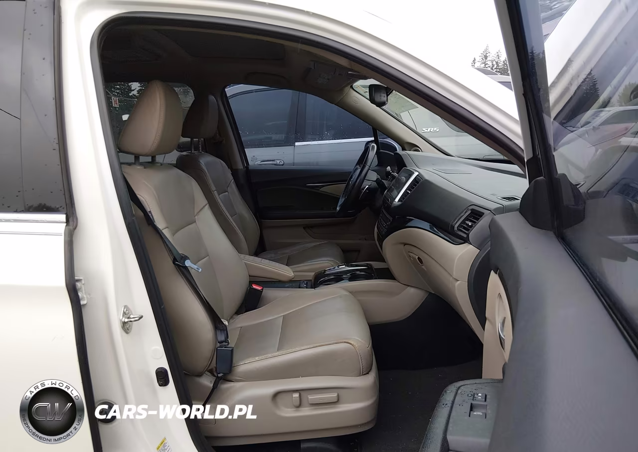 2016 Honda Pilot Touring VIN:5FNYF5H98GB034622 - 5
