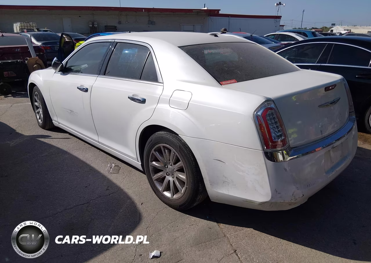 2012 Chrysler 300 Limited VIN:2C3CCACG6CH308166 - 3