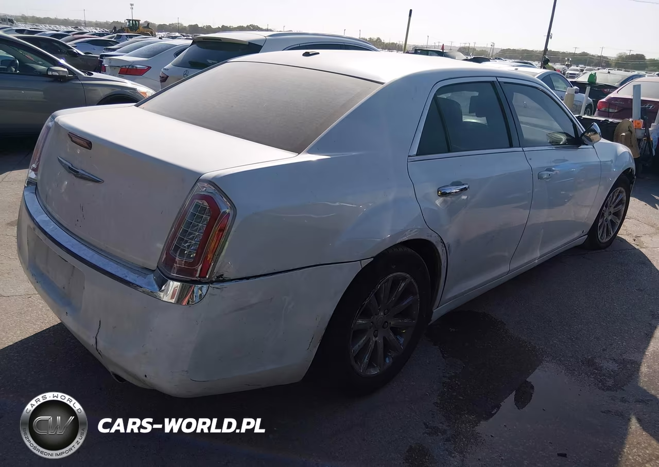 2012 Chrysler 300 Limited VIN:2C3CCACG6CH308166 - 4