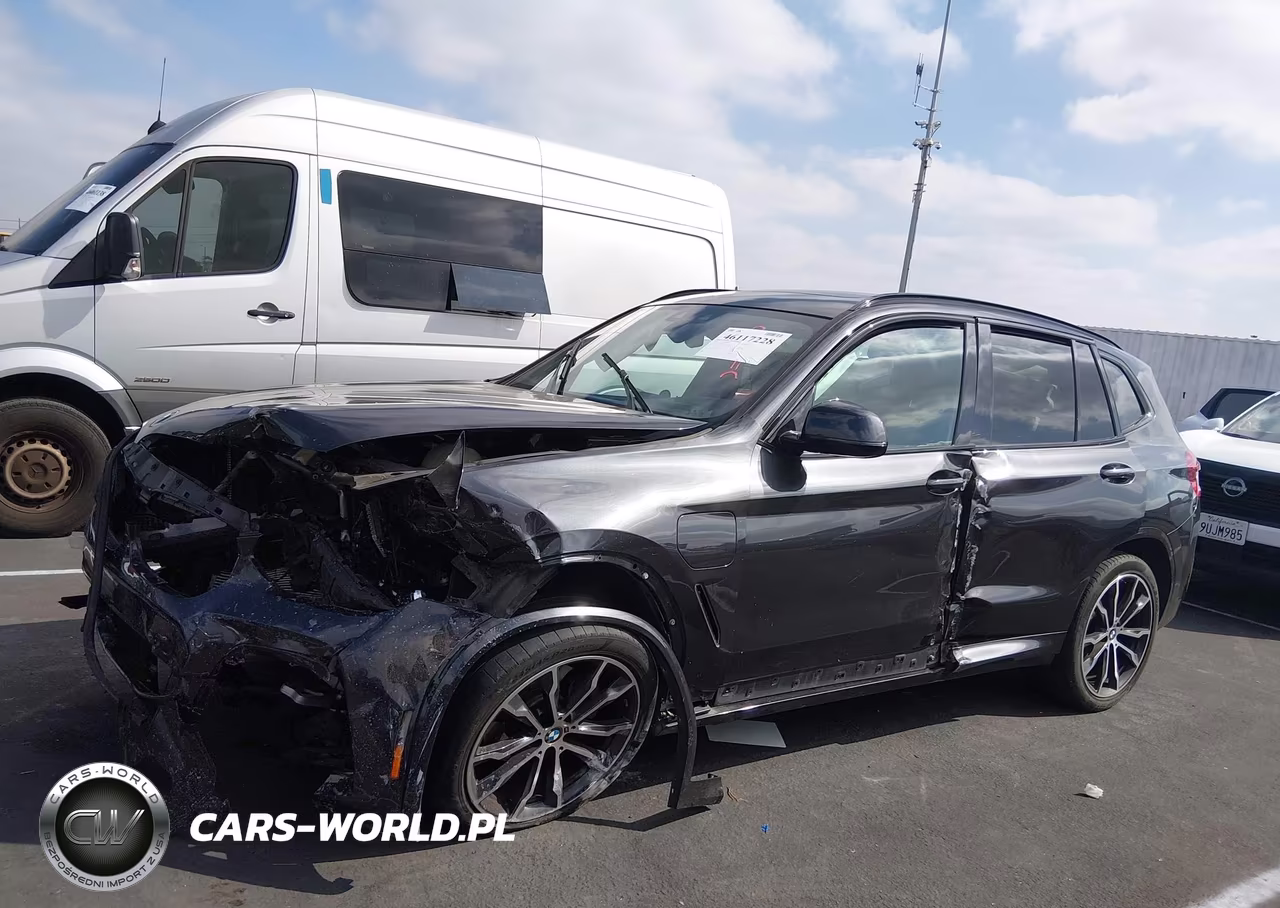 2021 BMW X3 Phev xDrive30E VIN:5UXTS1C02M9F18252 - 14