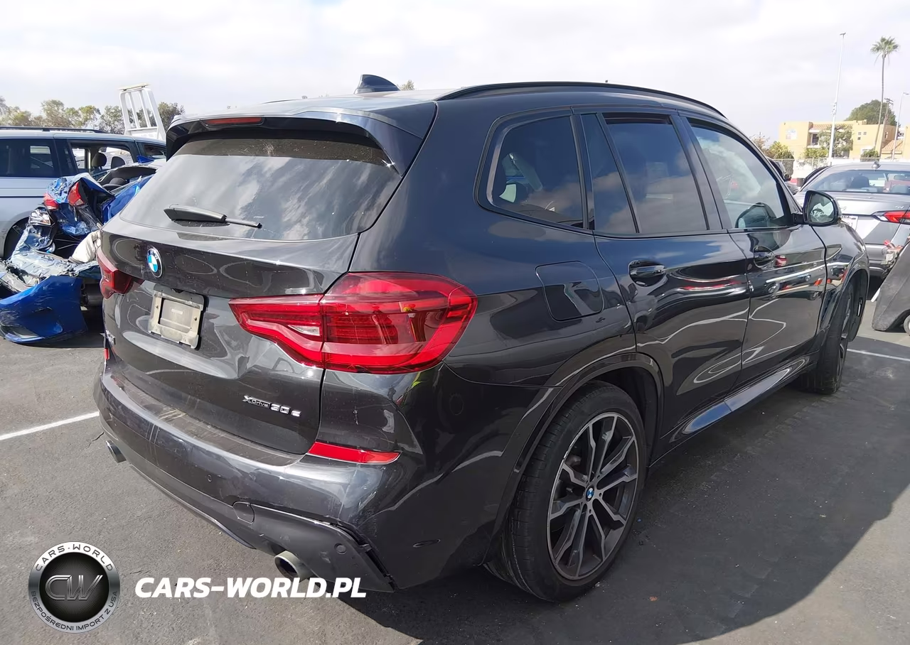 2021 BMW X3 Phev xDrive30E VIN:5UXTS1C02M9F18252 - 4
