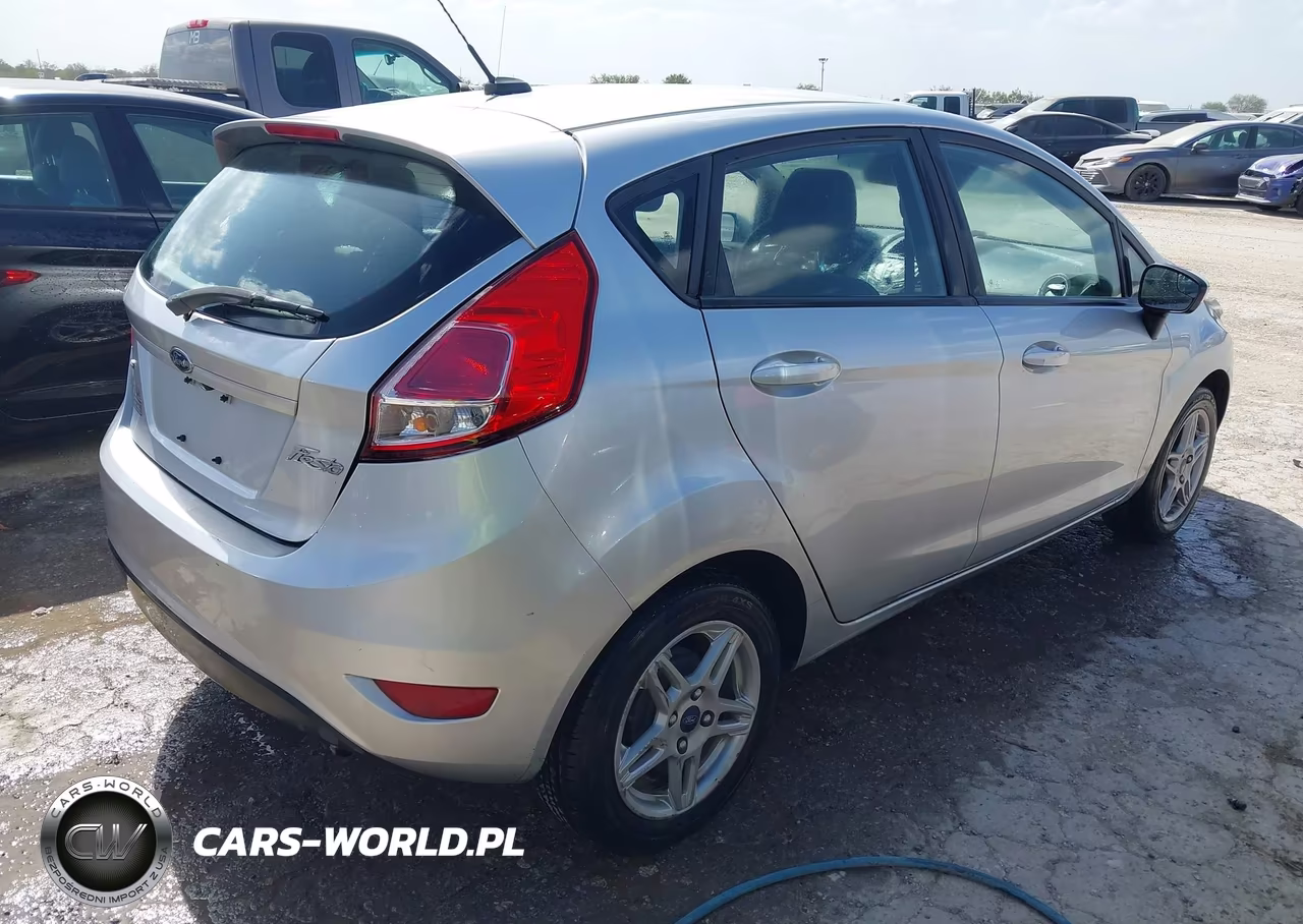 2019 Ford Fiesta Se VIN:3FADP4EJ3KM153676 - 4