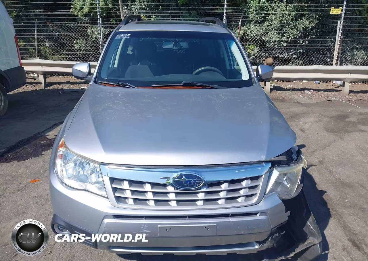 2013 Subaru Forester 2.5X Premium VIN:JF2SHADC9DH445227 - 12