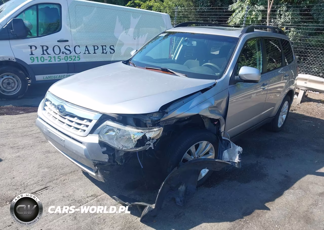 2013 Subaru Forester 2.5X Premium VIN:JF2SHADC9DH445227 - 6