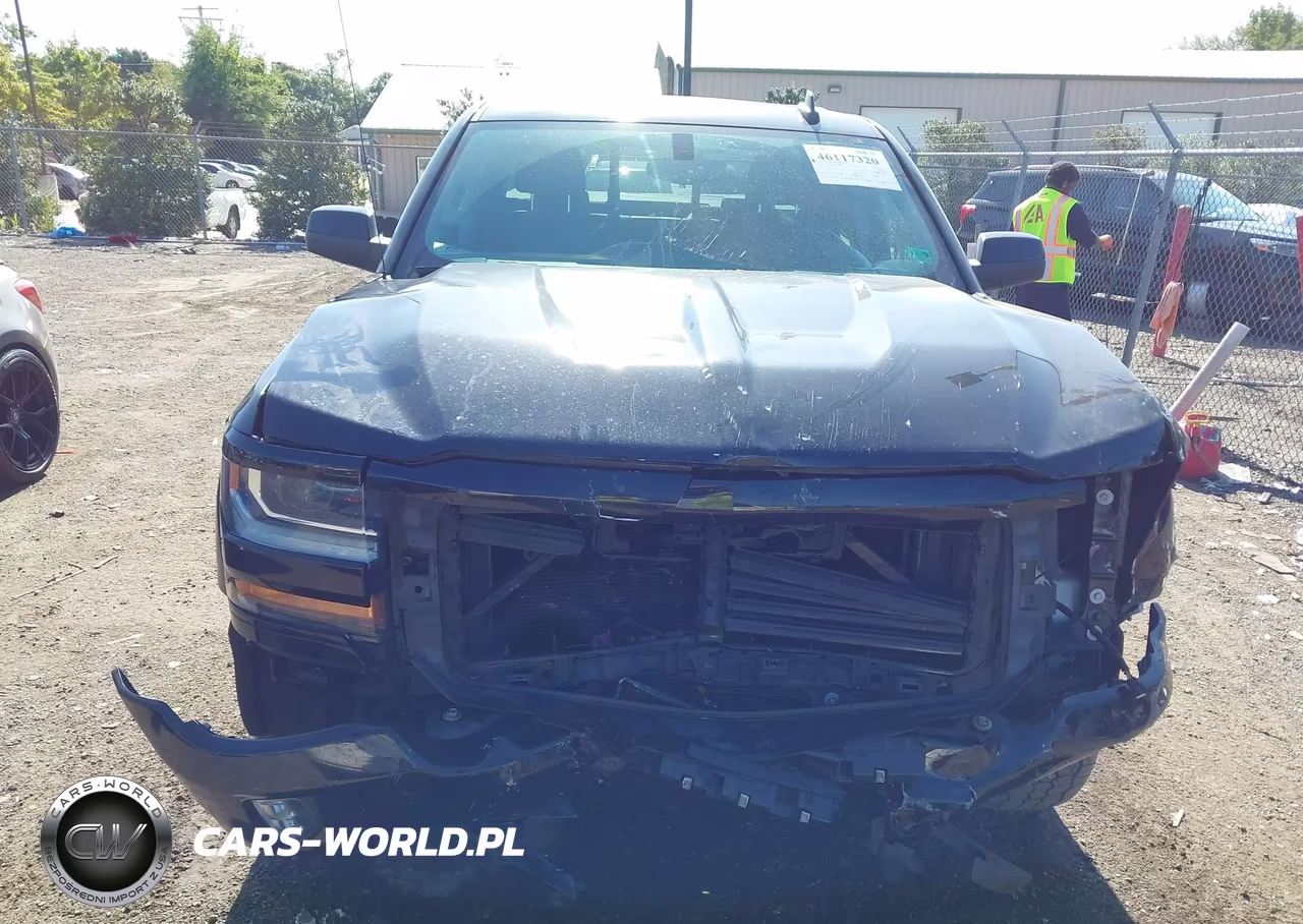 2018 Chevrolet Silverado 1500 2Lt VIN:3GCUKREC1JG565003 - 6