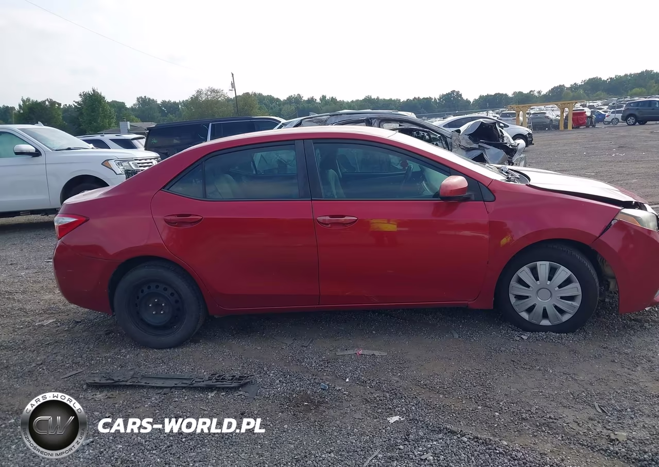 2015 Toyota Corolla Le VIN:2T1BURHE9FC414457 - 13