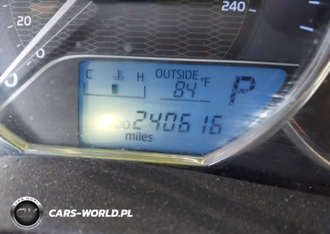 2015 Toyota Corolla Le VIN:2T1BURHE9FC414457 - 15