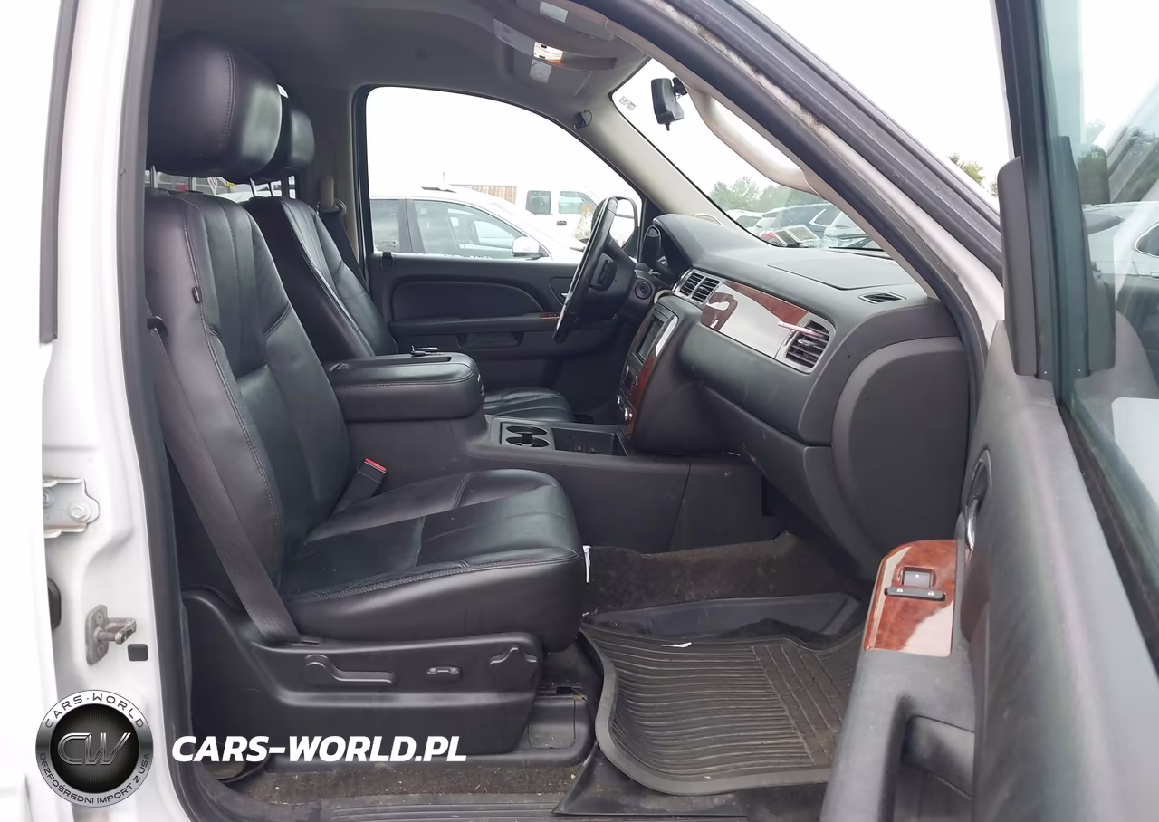 2012 Chevrolet Suburban 1500 Lt VIN:1GNSKJE77CR103177 - 5