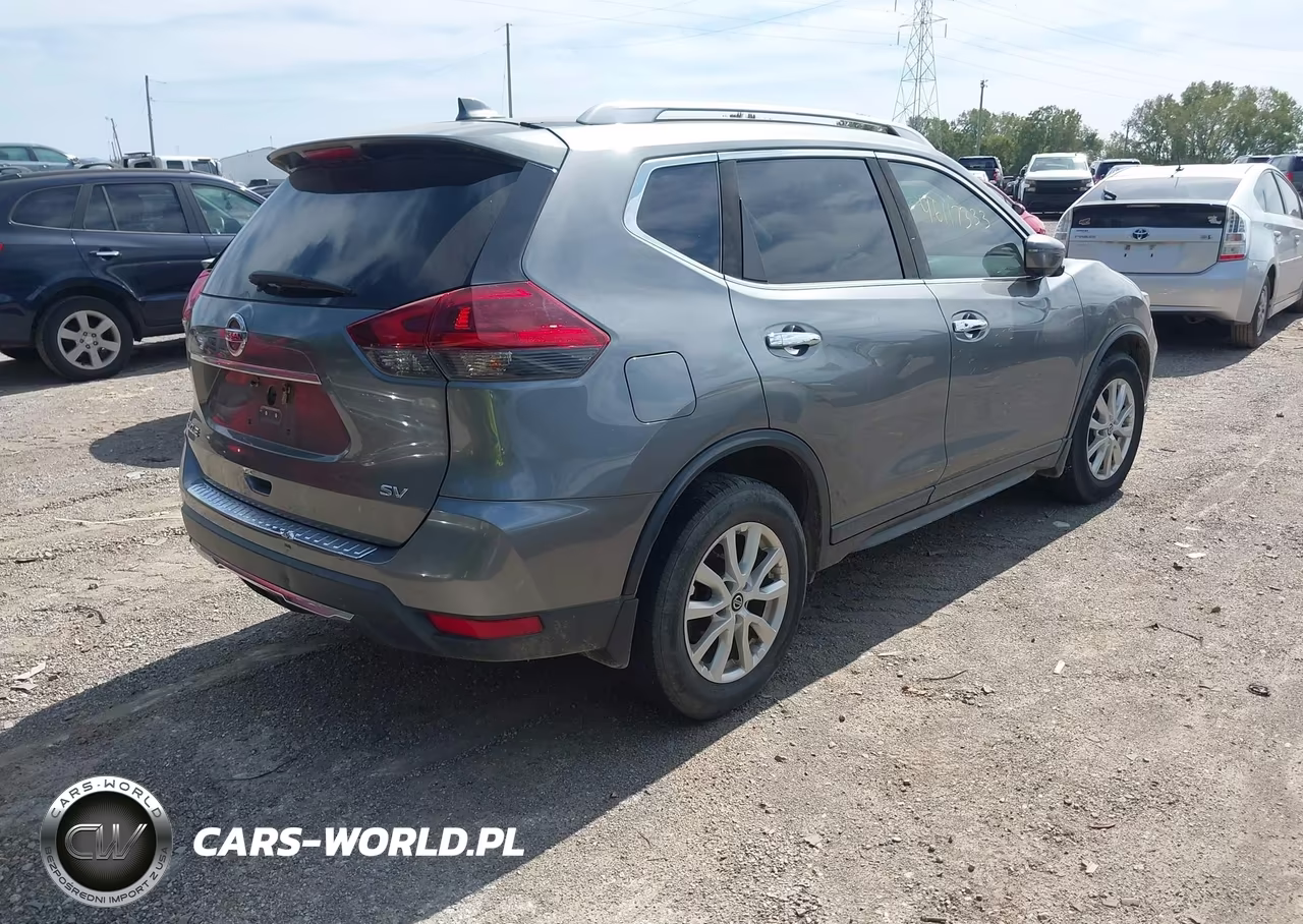 2018 Nissan Rogue Sv VIN:5N1AT2MTXJC701961 - 4
