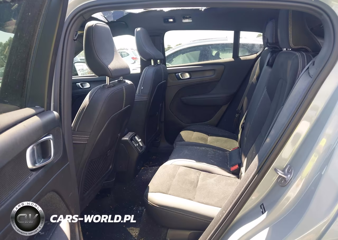 2024 Volvo C40 Recharge Pure Electric Twin Plus VIN:YV4ER3GL7R2094549 - 8