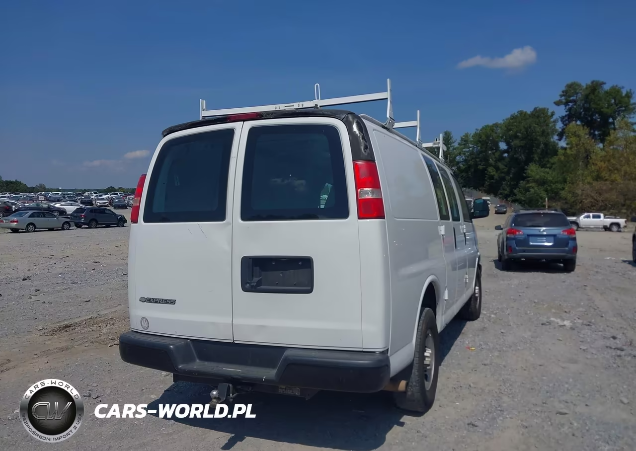 2018 Chevrolet Express 2500 Work Van VIN:1GCWGAFP6J1337199 - 4