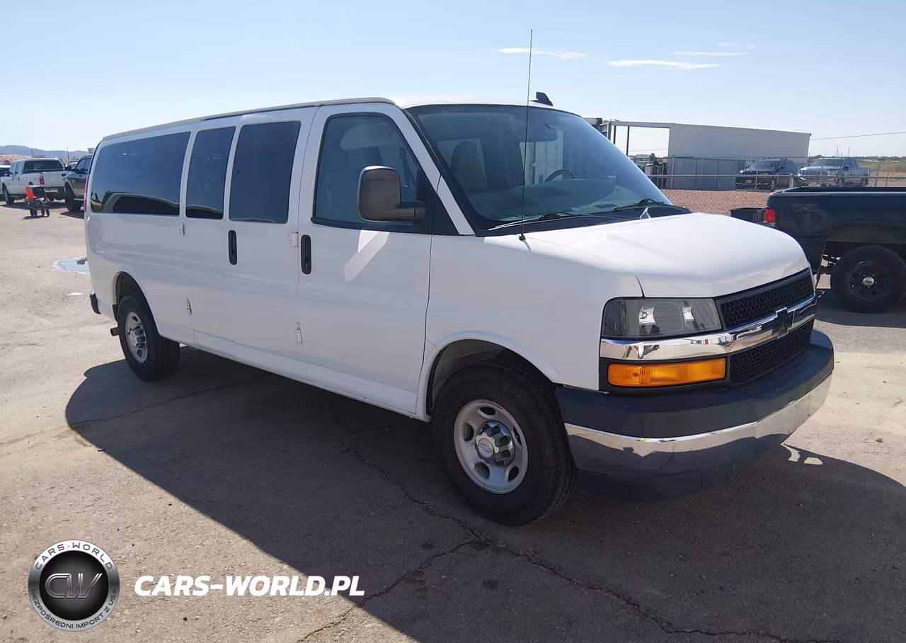 2017 Chevrolet Express 3500 Lt VIN:1GAZGPFFXH1273503 - 1