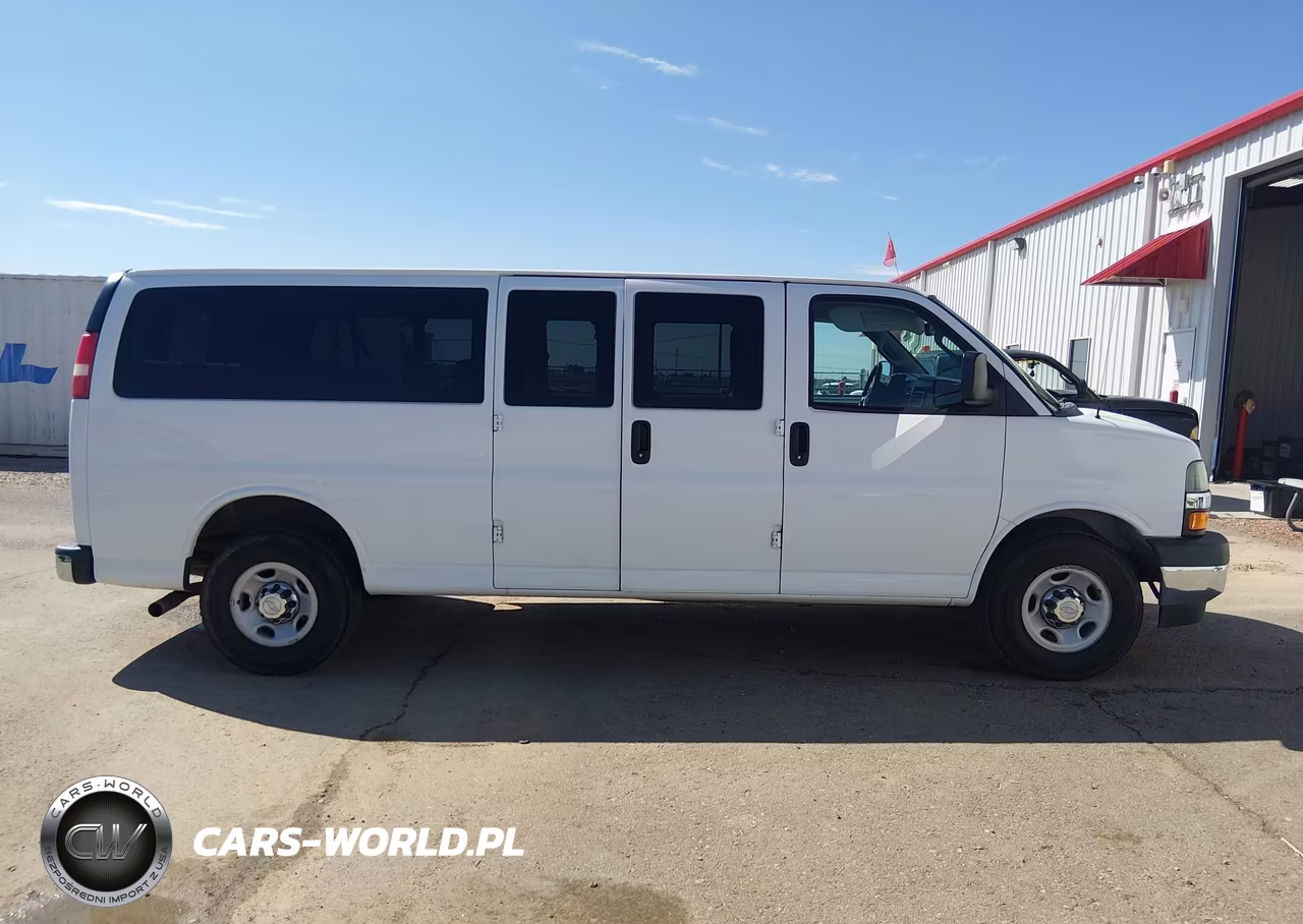 2017 Chevrolet Express 3500 Lt VIN:1GAZGPFFXH1273503 - 13
