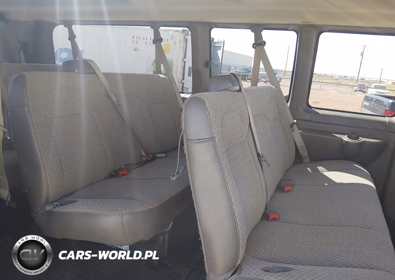 2017 Chevrolet Express 3500 Lt VIN:1GAZGPFFXH1273503 - 8