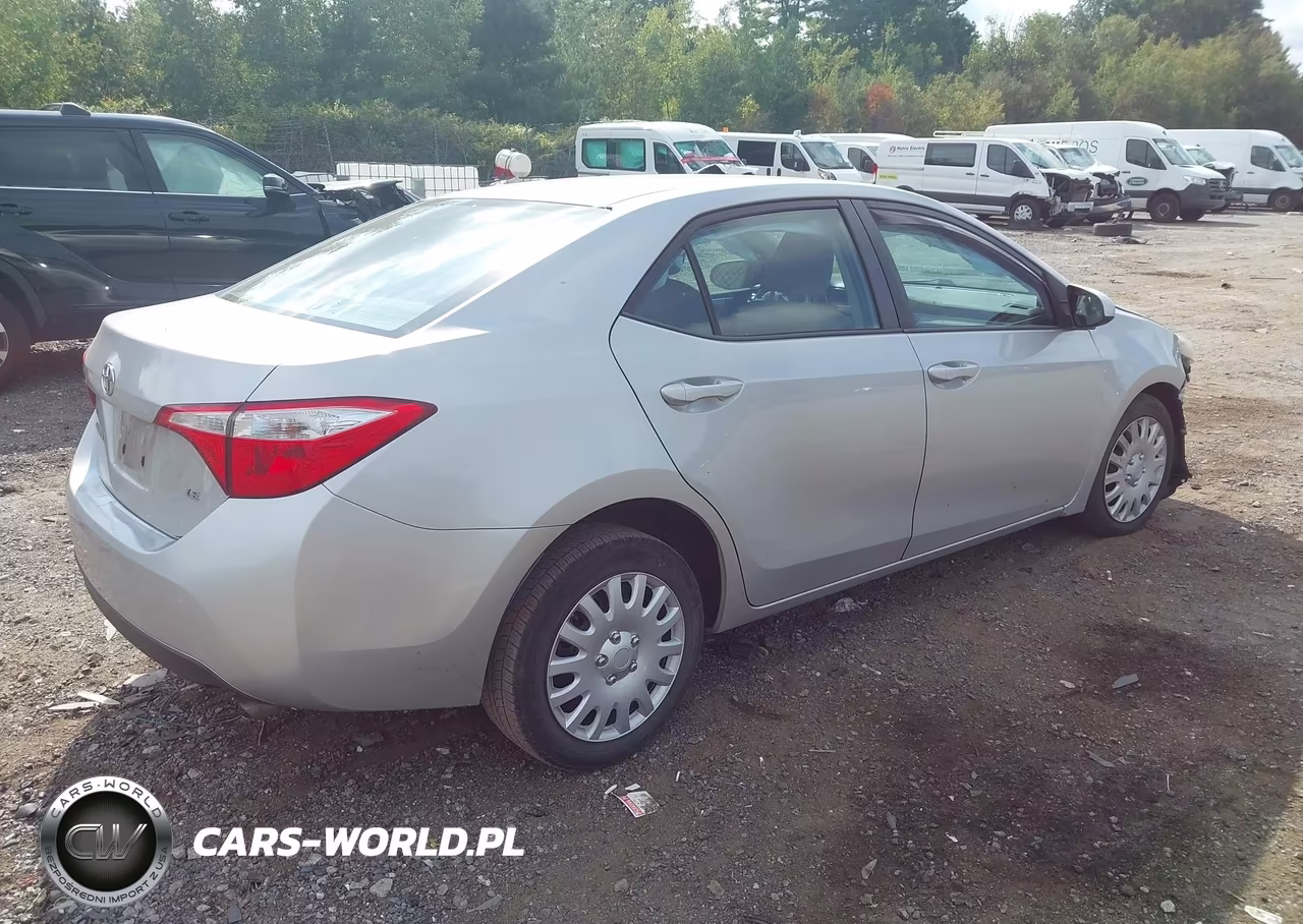 2016 Toyota Corolla Le VIN:2T1BURHE2GC625887 - 4