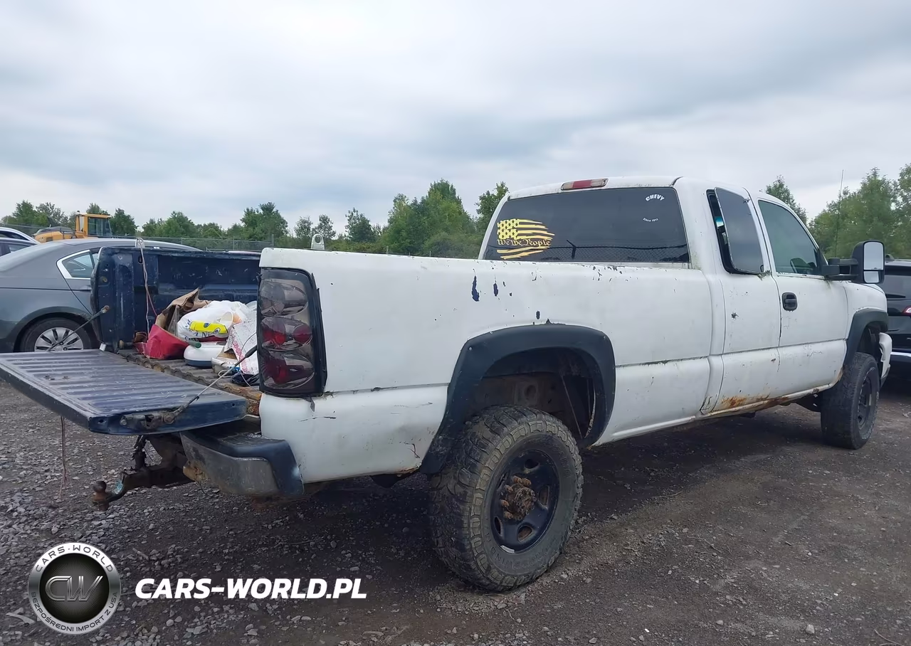 2004 Chevrolet Silverado 2500Hd Ls VIN:1GCHK29U84E366117 - 4