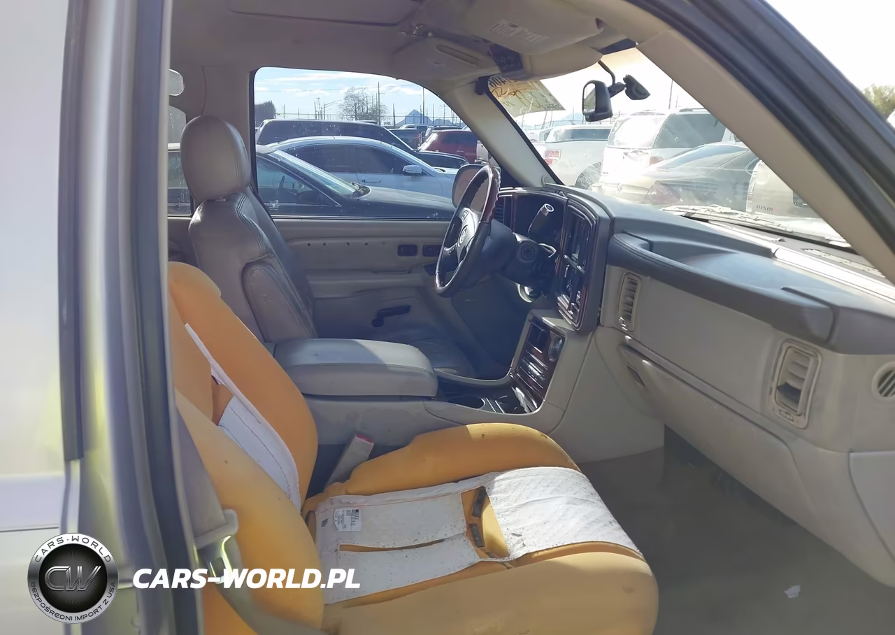 2005 Cadillac Escalade Standard VIN:1GYEK63N35R138168 - 5