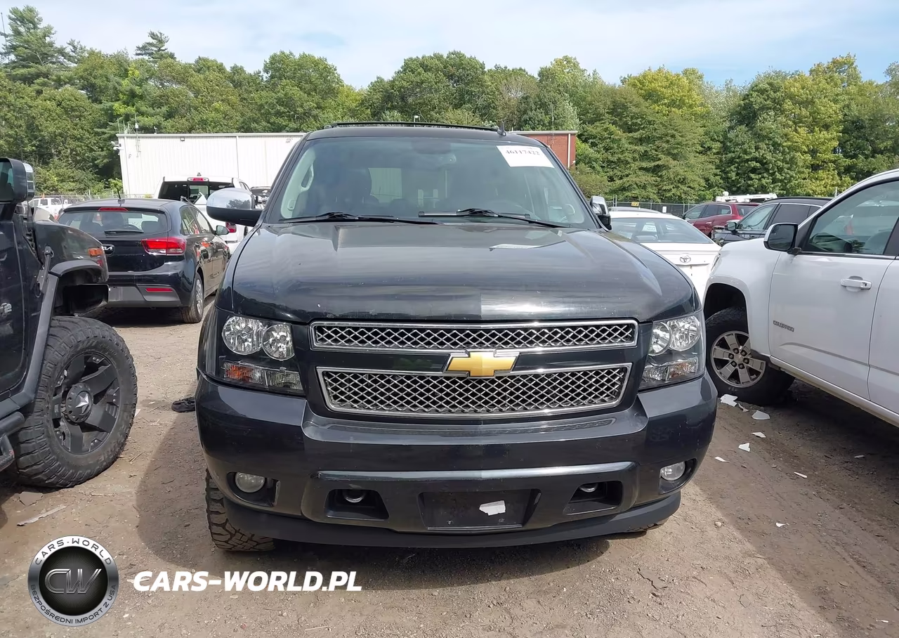 2013 Chevrolet Tahoe Ltz VIN:1GNSKCE04DR232171 - 12