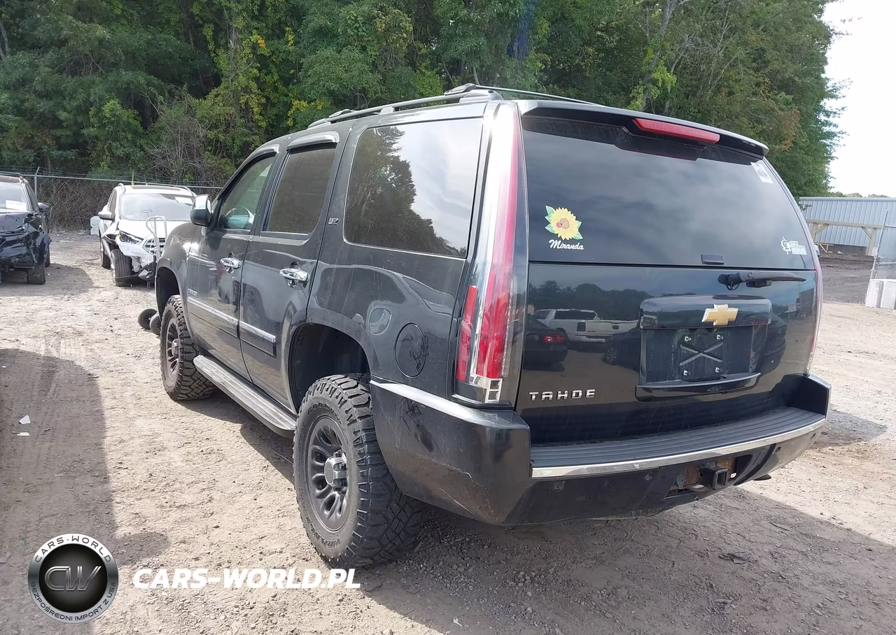 2013 Chevrolet Tahoe Ltz VIN:1GNSKCE04DR232171 - 3