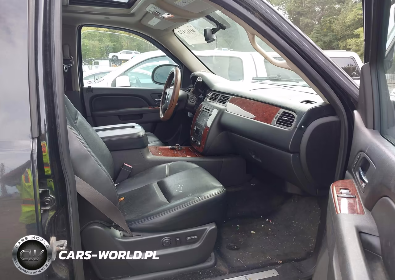 2013 Chevrolet Tahoe Ltz VIN:1GNSKCE04DR232171 - 5