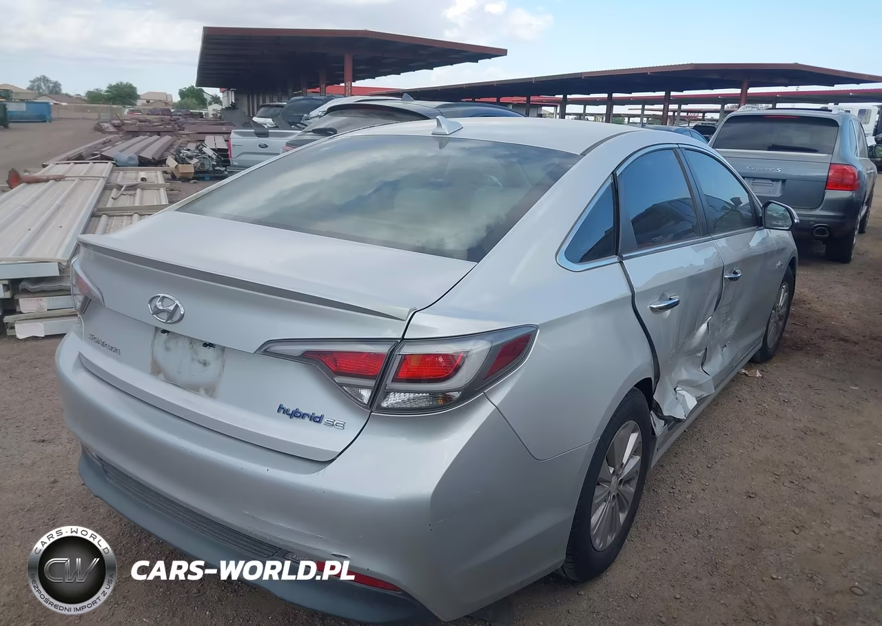2016 Hyundai Sonata Hybrid Se VIN:KMHE24L17GA040362 - 4