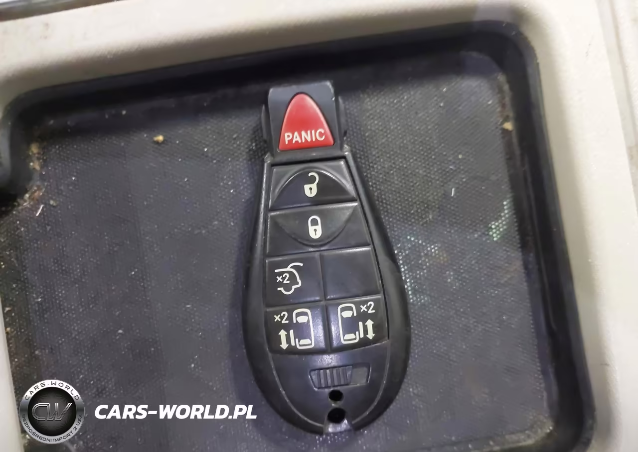 2013 Chrysler Town & Country Touring VIN:2C4RC1BG5DR565614 - 11