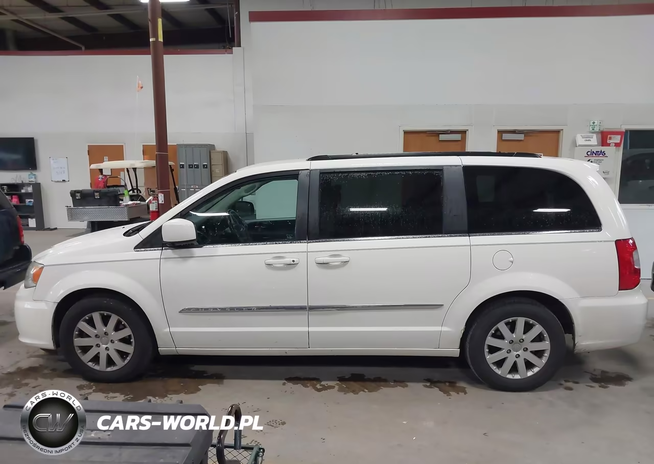 2013 Chrysler Town & Country Touring VIN:2C4RC1BG5DR565614 - 14