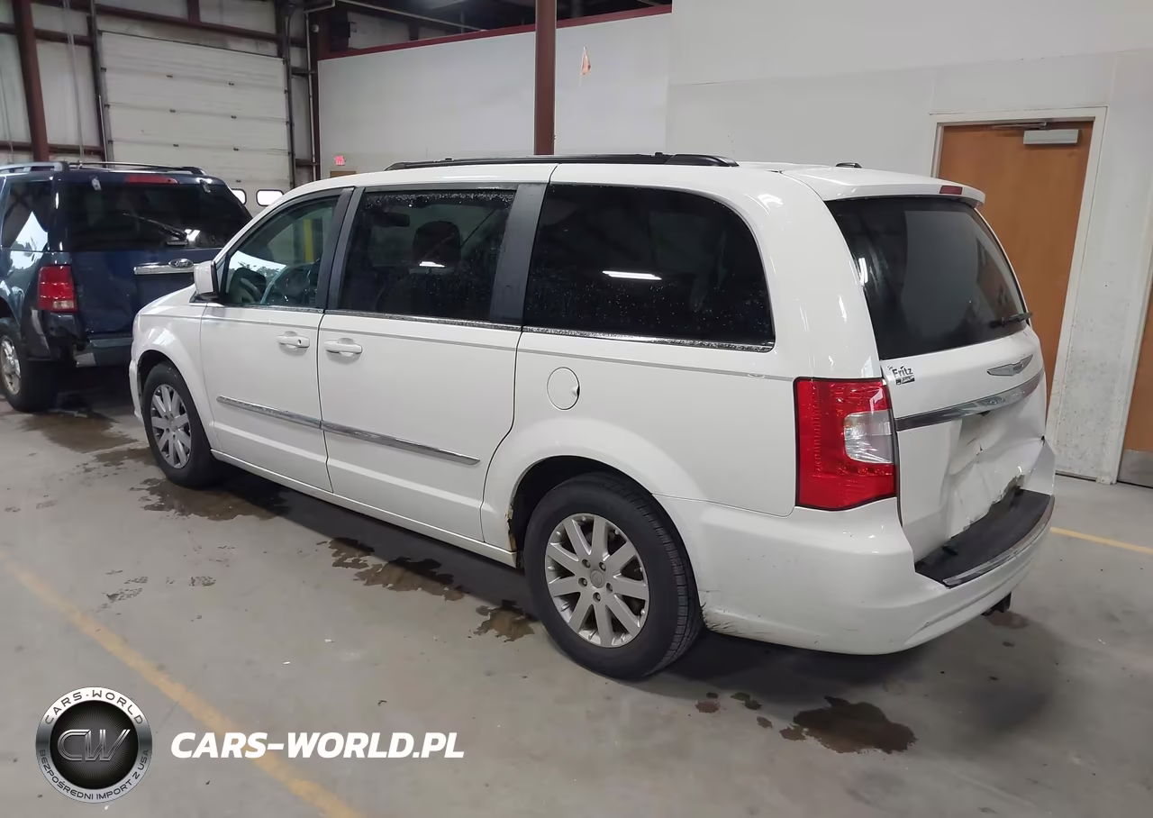 2013 Chrysler Town & Country Touring VIN:2C4RC1BG5DR565614 - 3