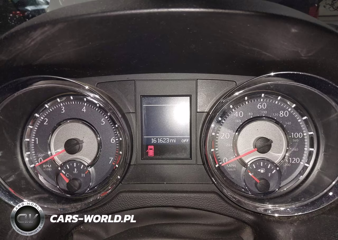 2013 Chrysler Town & Country Touring VIN:2C4RC1BG5DR565614 - 7