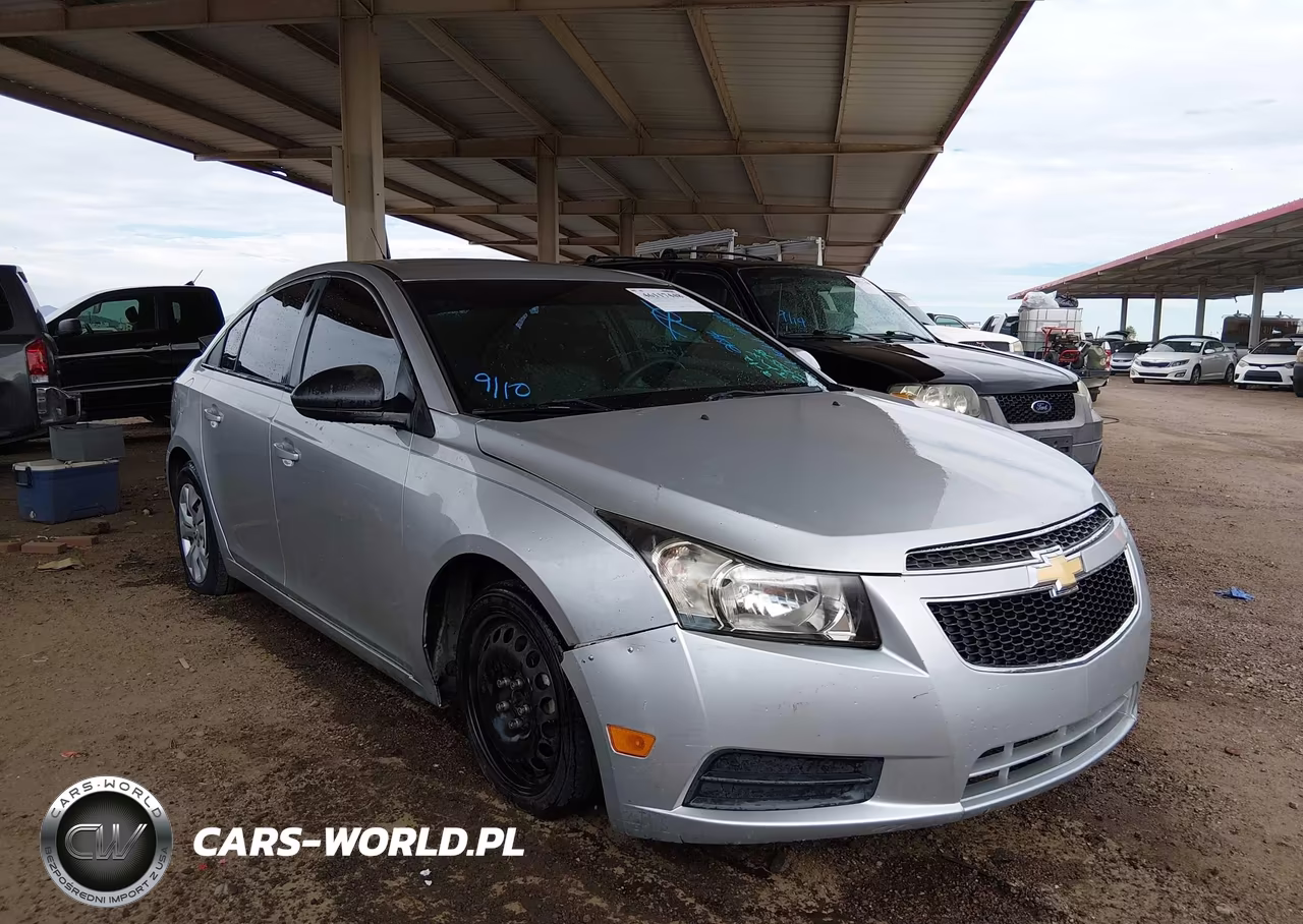 2014 Chevrolet Cruze Ls Auto – zdjęcie 1 z 11