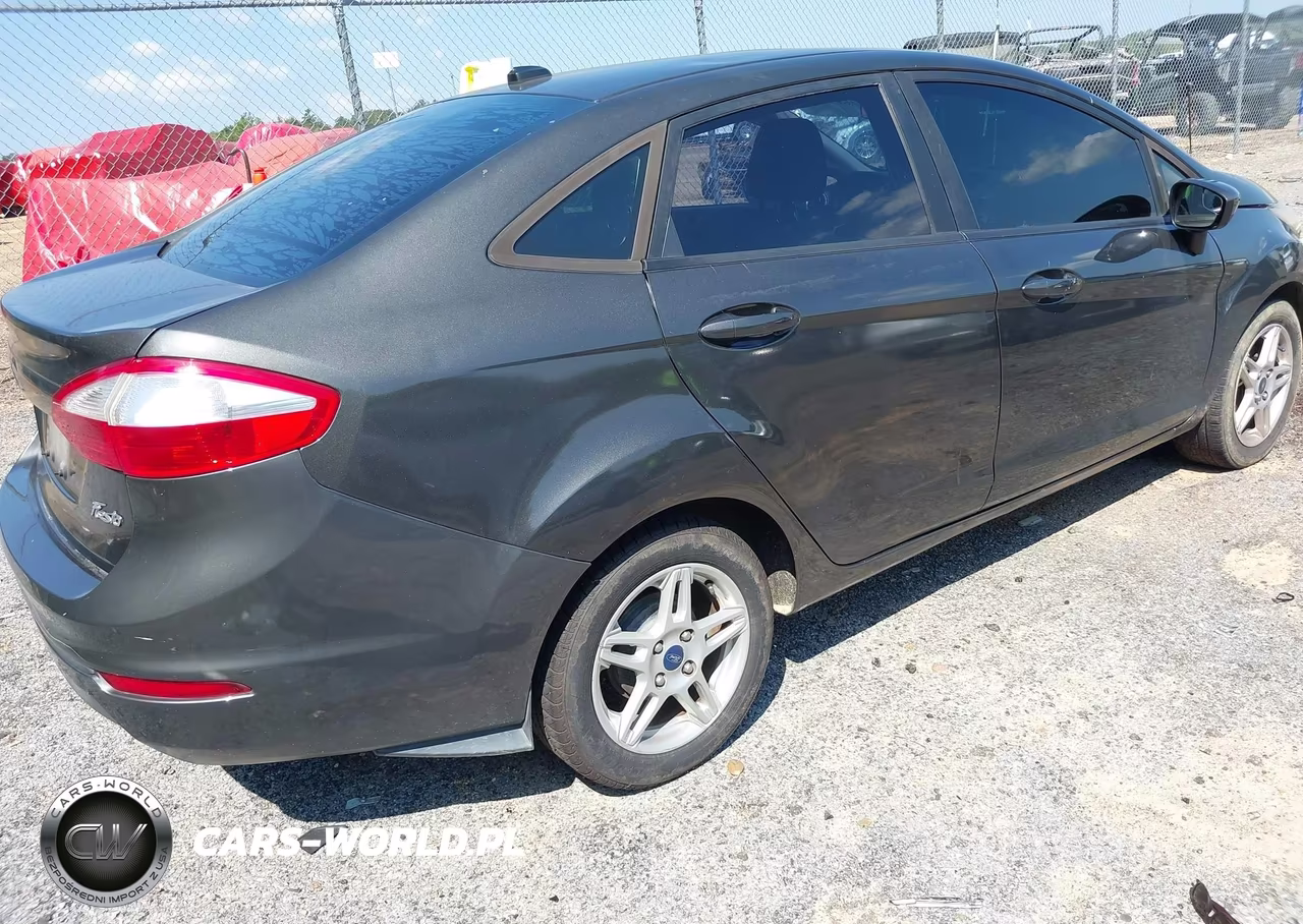 2018 Ford Fiesta Se VIN:3FADP4BJ5JM113201 - 4