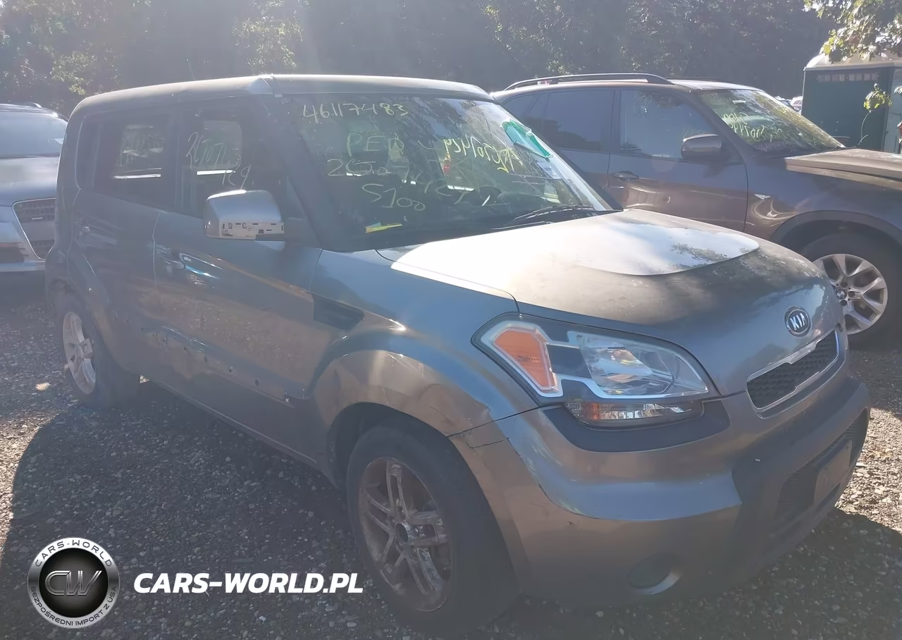2011 Kia Soul +