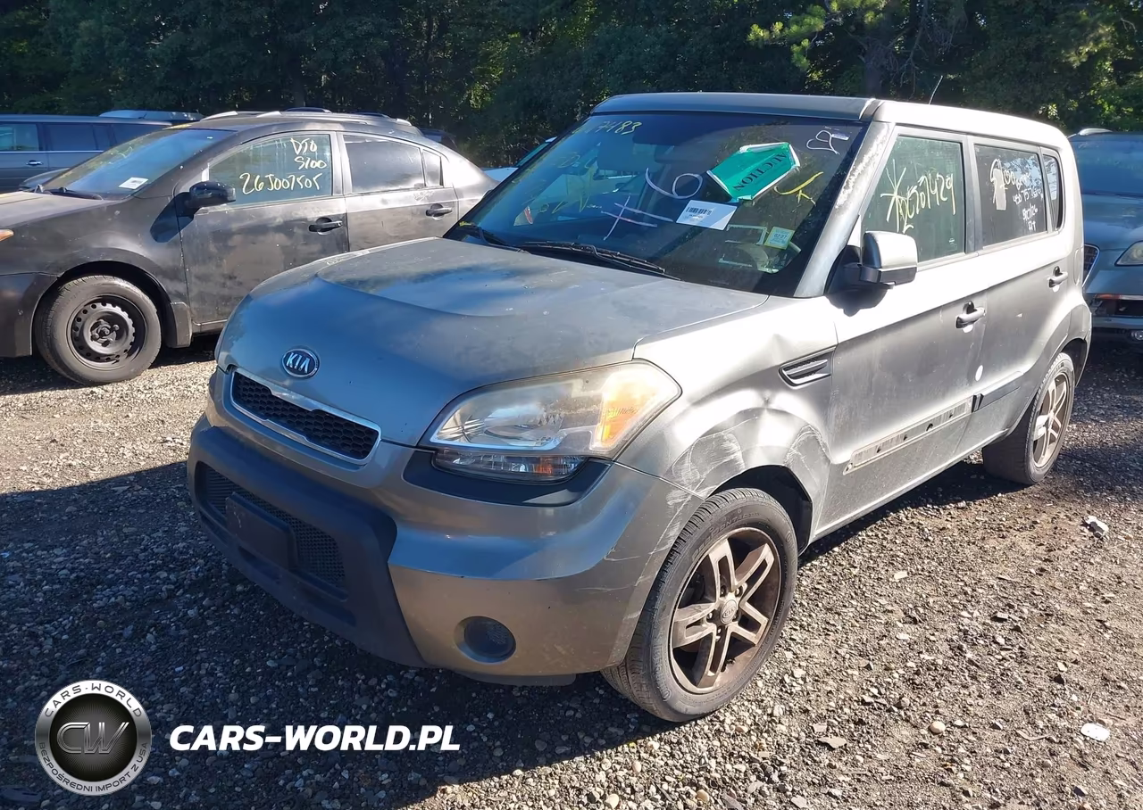 2011 Kia Soul + VIN:KNDJT2A22B7330580 - 2
