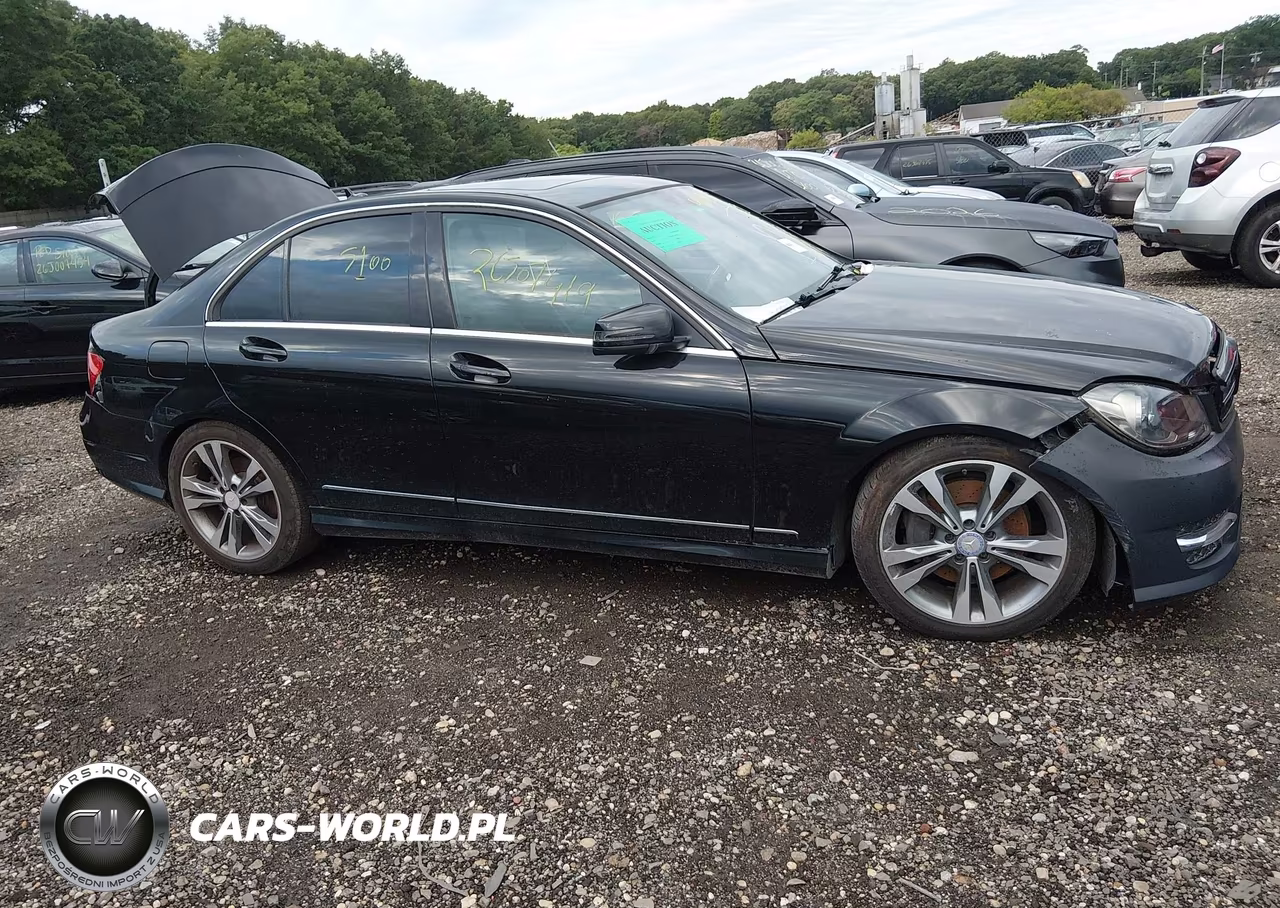 2013 Mercedes-Benz C 300 Sport 4Matic VIN:WDDGF8AB5DR278010 - 12