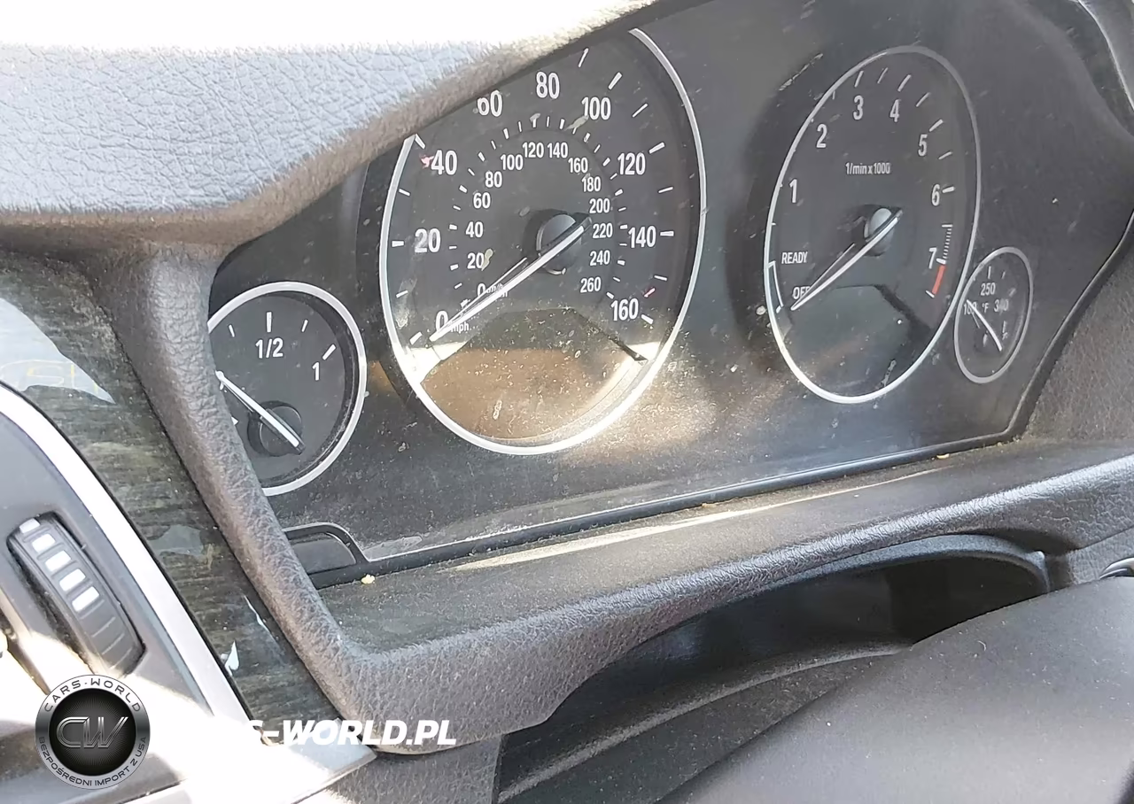 2018 BMW 320I xDrive VIN:WBA8E5G50JNU46329 - 7