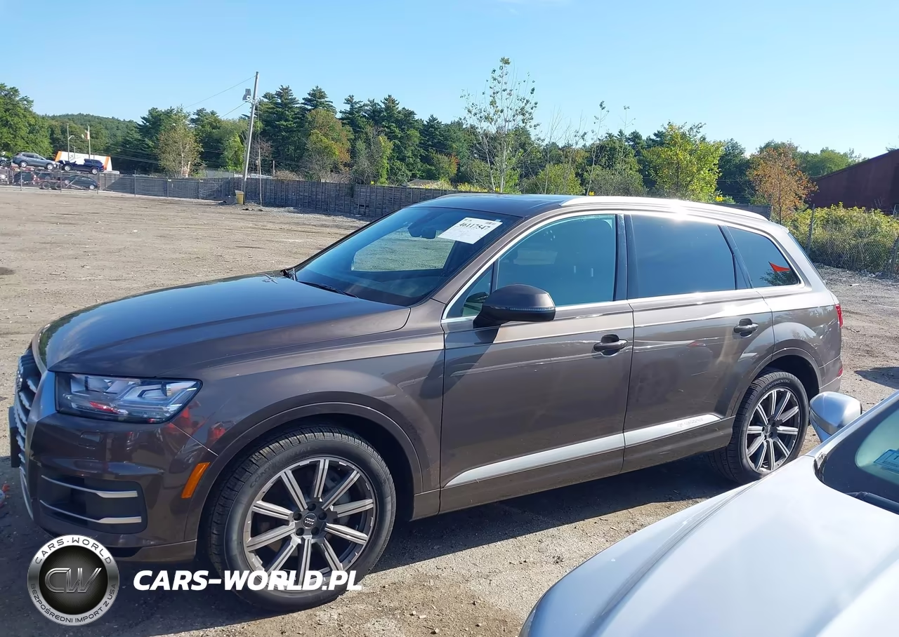 2018 Audi Q7 3.0T Premium VIN:WA1LAAF79JD032938 - 14