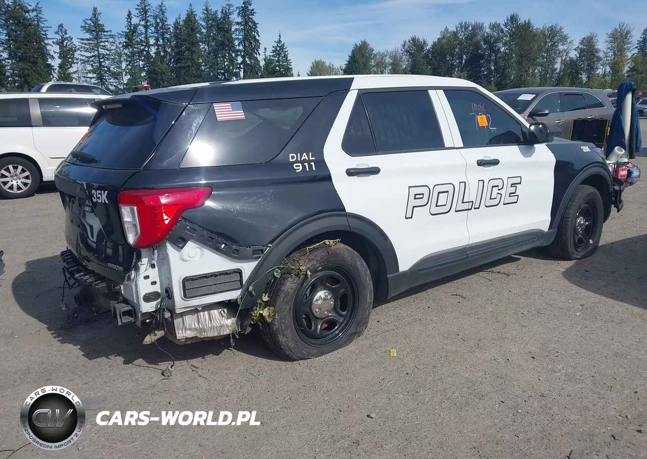 2022 Ford Police Interceptor Utility VIN:1FM5K8ABXNGB57768 - 4