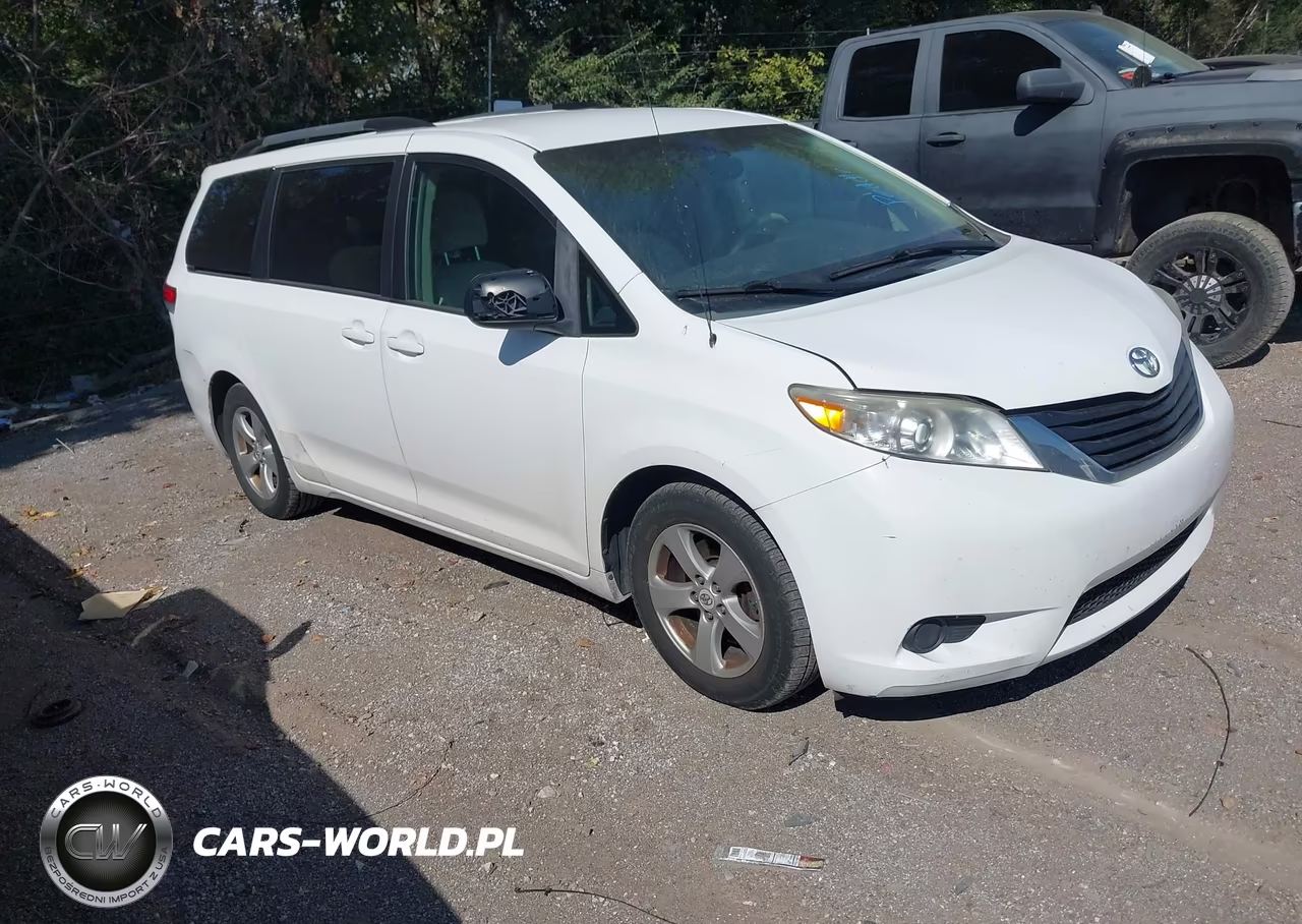 2011 Toyota Sienna Le V6