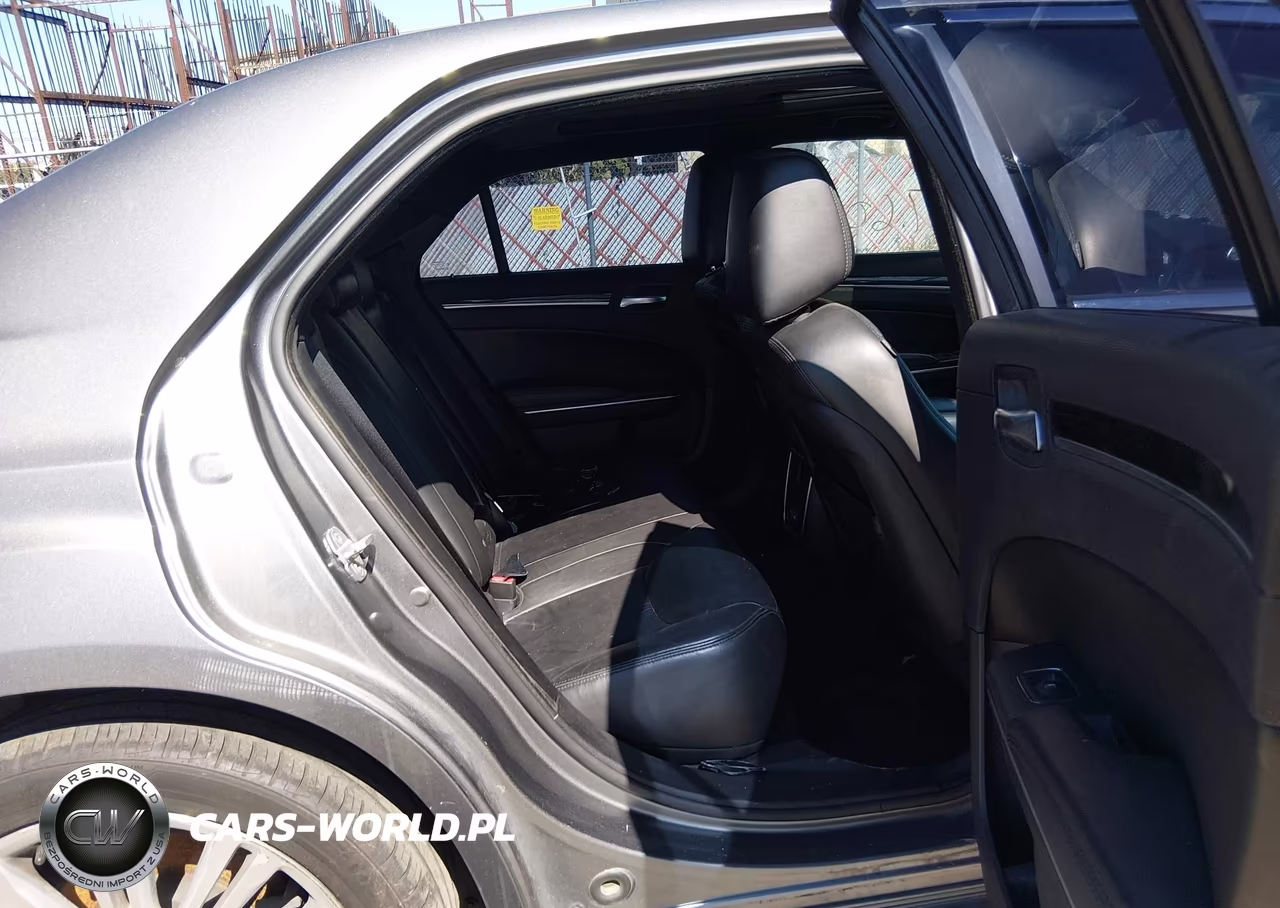 2011 Chrysler 300 Limited VIN:2C3CA5CG5BH522335 - 8