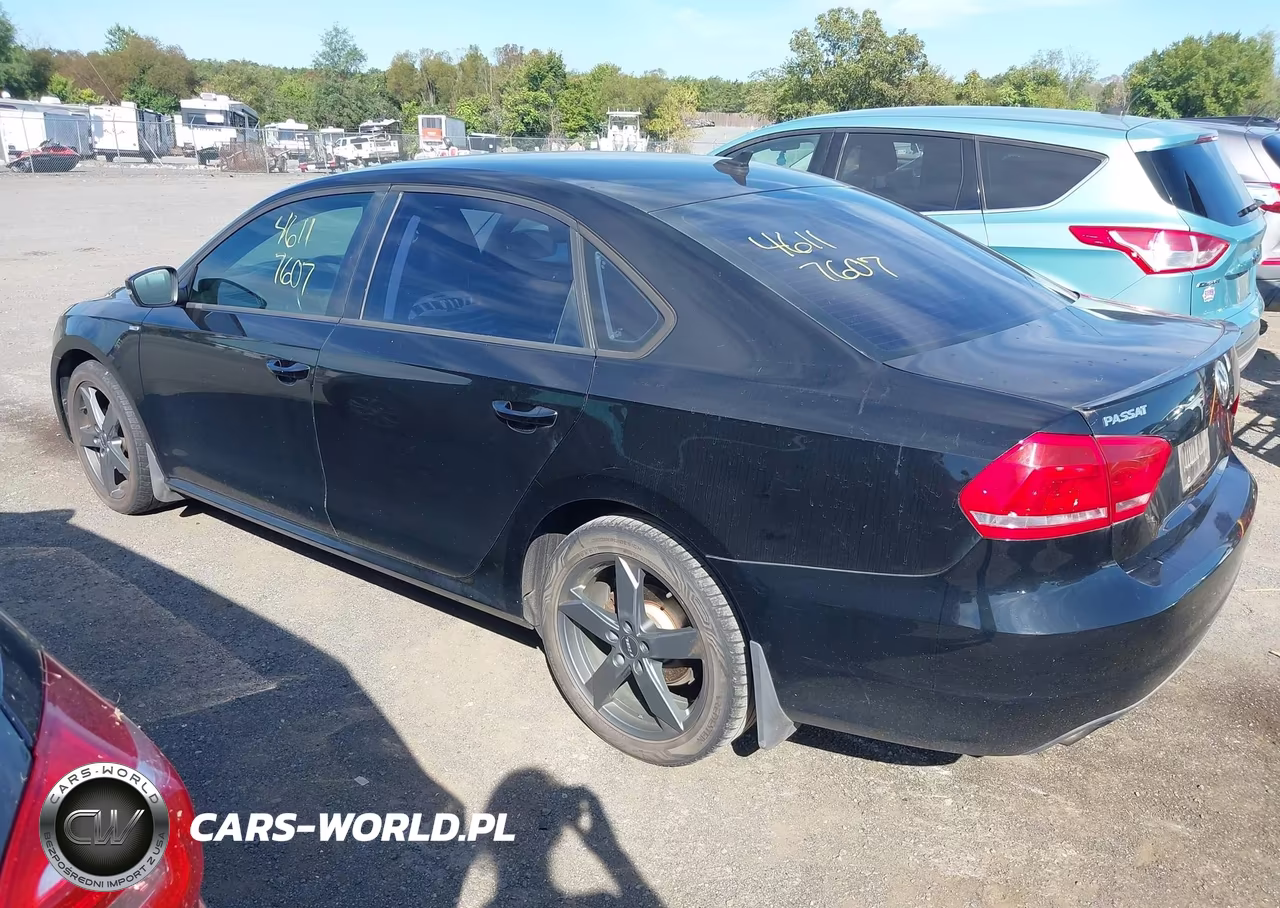 2015 Volkswagen Passat 1.8T Wolfsburg Edition VIN:1VWAS7A3XFC021720 - 3
