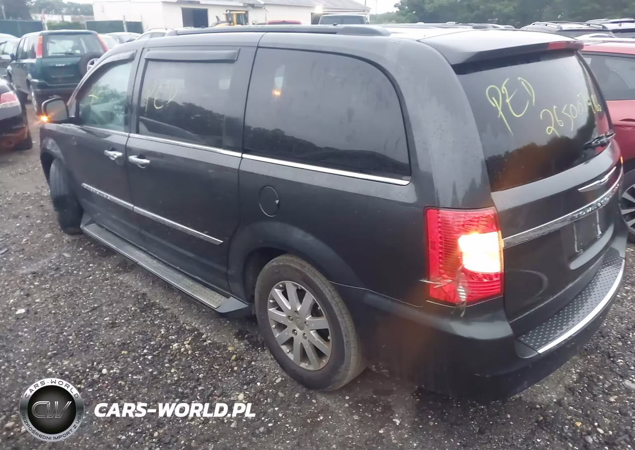 2011 Chrysler Town & Country Touring-L VIN:2A4RR8DG7BR780164 - 3