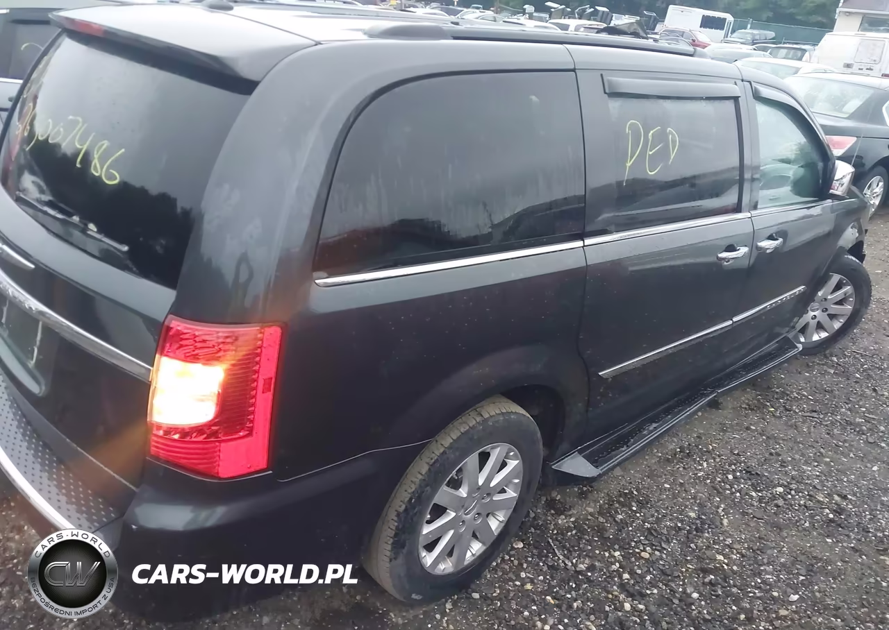 2011 Chrysler Town & Country Touring-L VIN:2A4RR8DG7BR780164 - 4