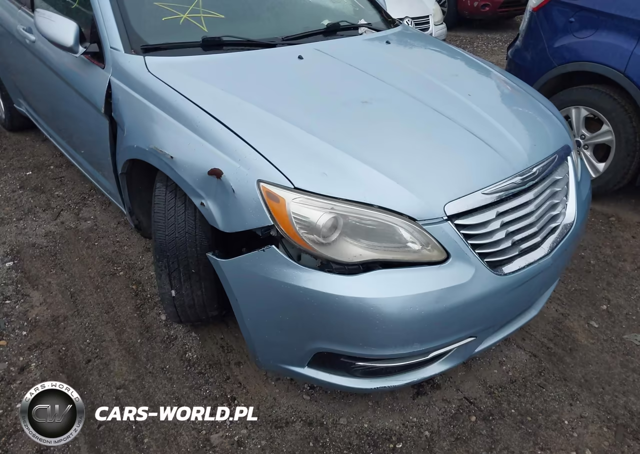 2014 Chrysler 200 Touring VIN:1C3CCBBB2EN107502 - 6