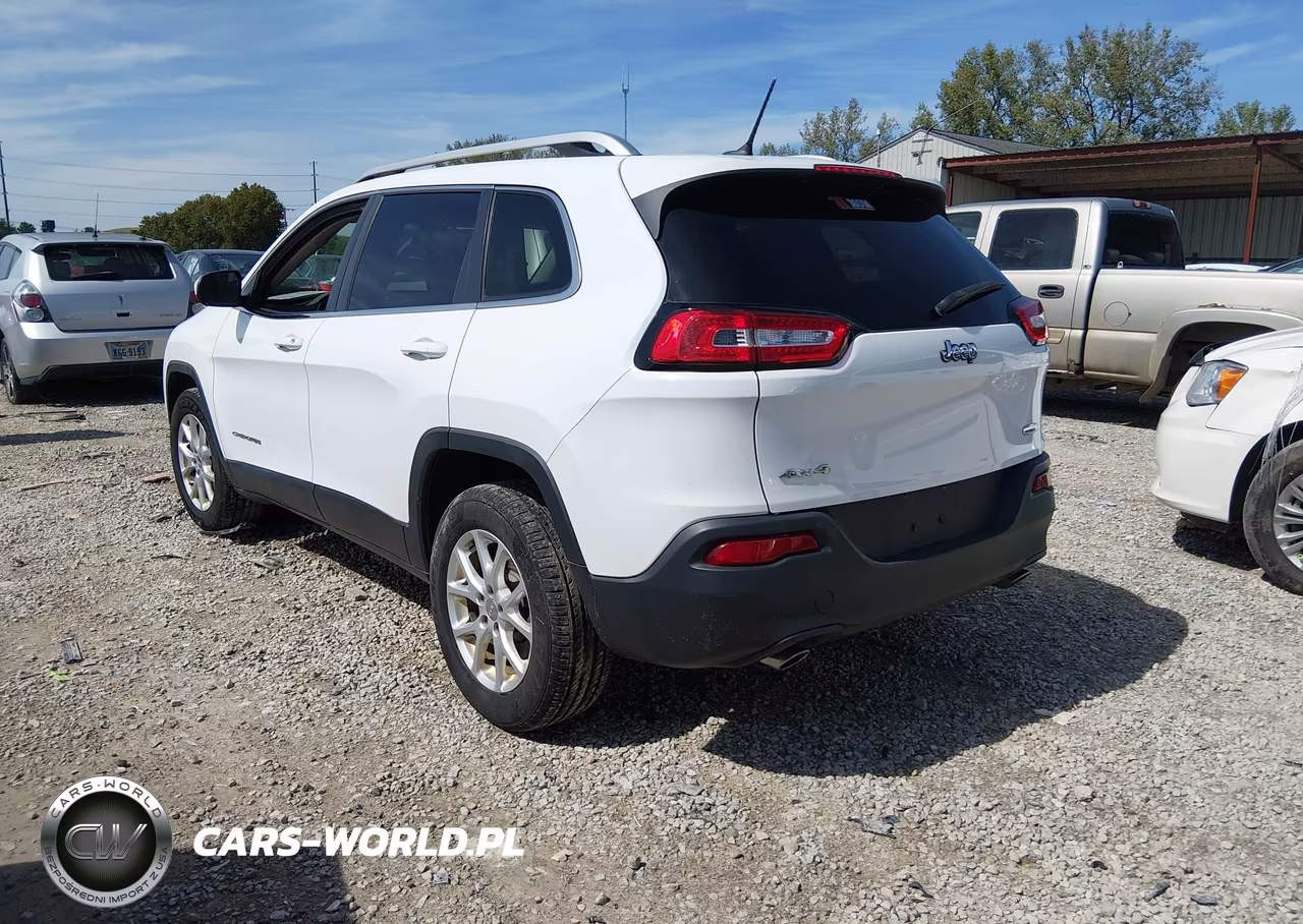 2014 Jeep Cherokee Latitude VIN:1C4PJMCS1EW127974 - 3
