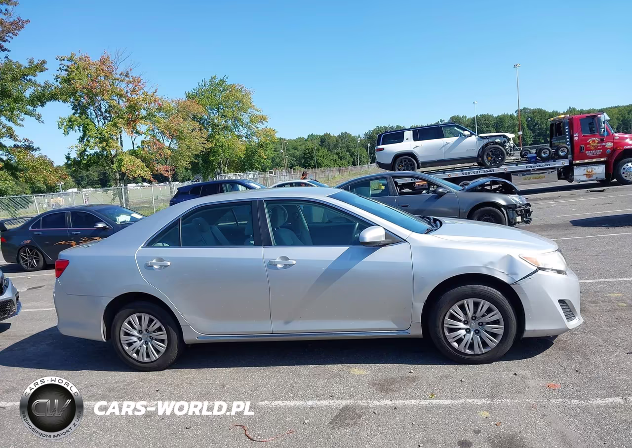 2013 Toyota Camry Le VIN:4T1BF1FK1DU643909 - 13