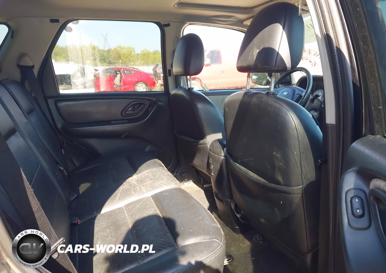 2007 Ford Escape Limited VIN:1FMCU941X7KA59379 - 8