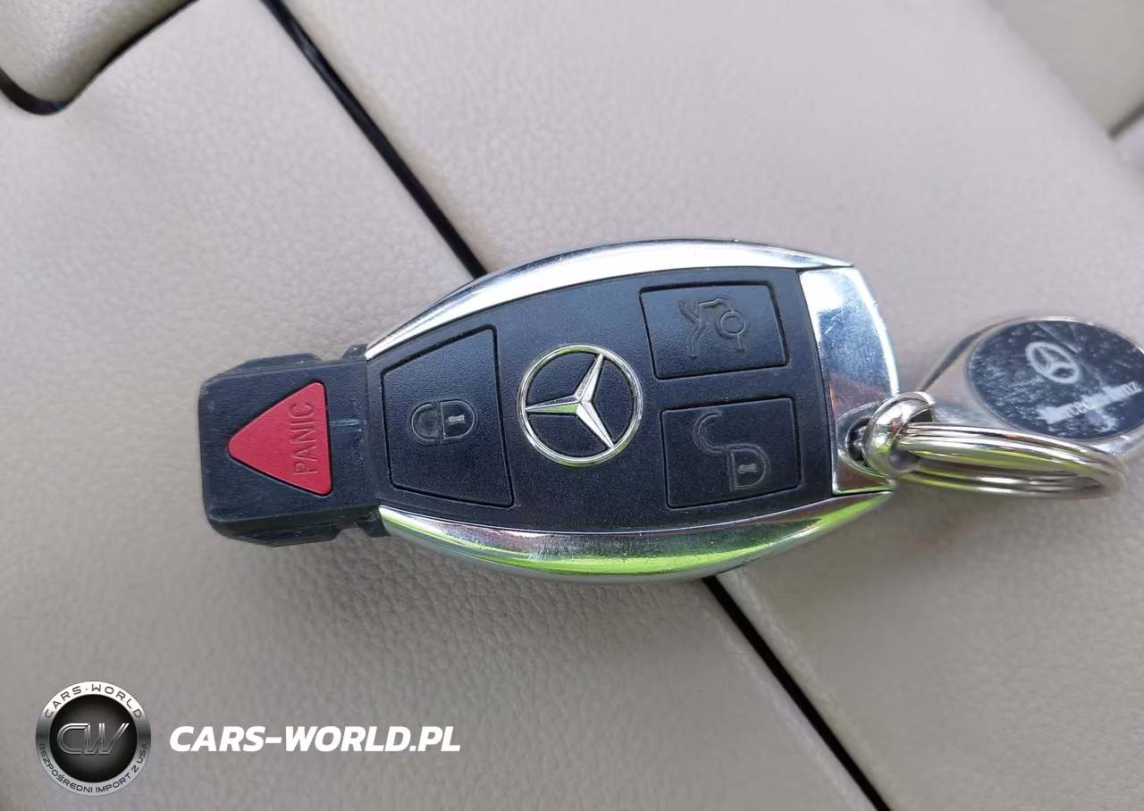 2011 Mercedes-Benz E 350 Bluetec VIN:WDDHF2EB1BA354894 - 11